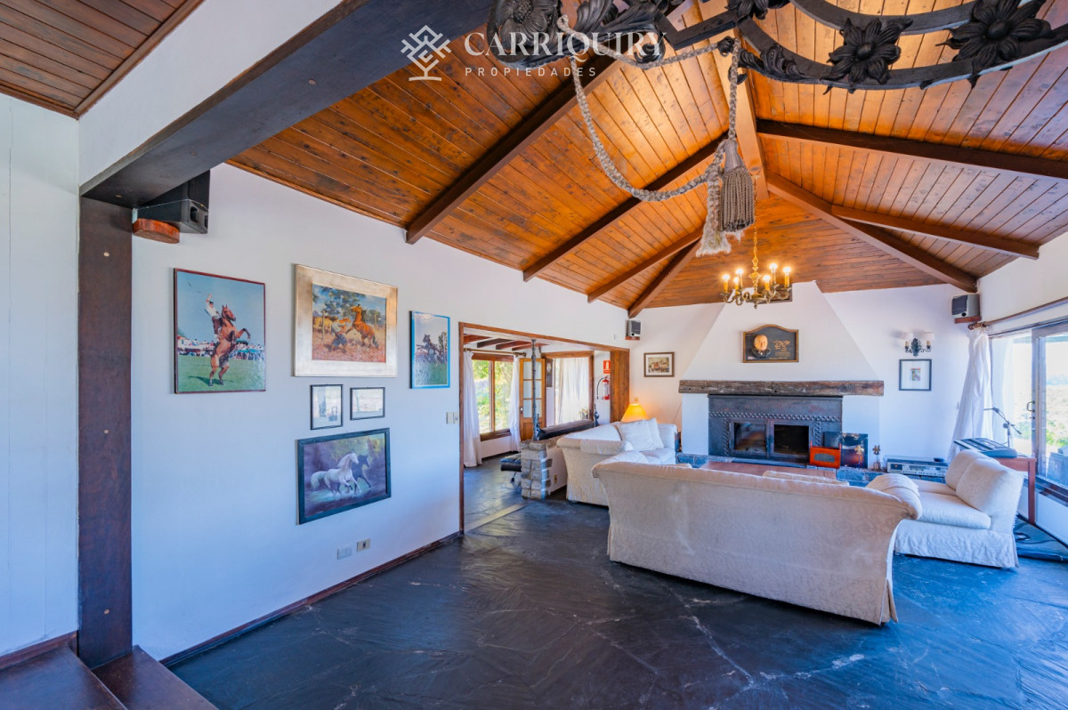 Chacra ID.9485/Venta-y-Alquiler-de-excelente-chacra-hotel-en-MANANTIALES - Venta chacra en Ruta 9 con espectacular vista a Laguna del Sauce.