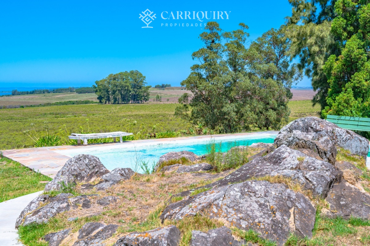 Chacra ID.9485/Venta-y-Alquiler-de-excelente-chacra-hotel-en-MANANTIALES - Venta chacra en Ruta 9 con espectacular vista a Laguna del Sauce.