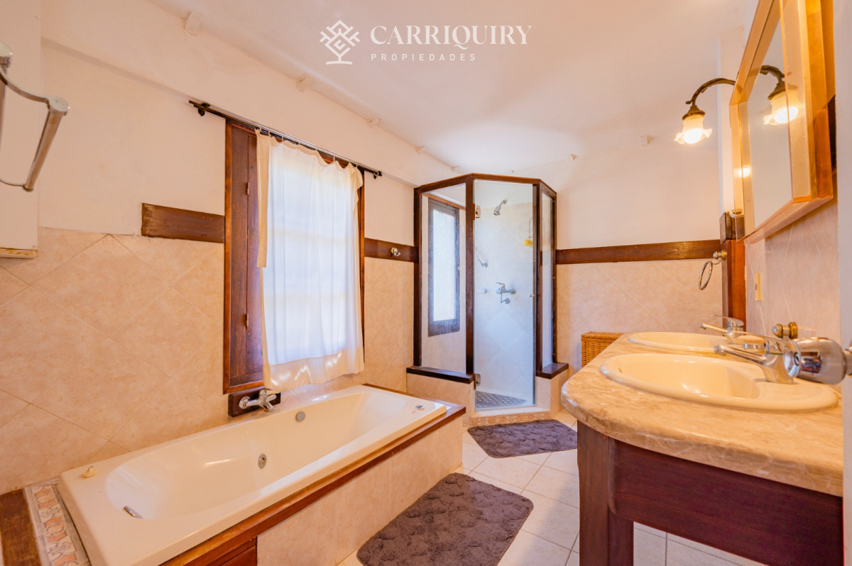 Chacra ID.9485/Venta-y-Alquiler-de-excelente-chacra-hotel-en-MANANTIALES - Venta chacra en Ruta 9 con espectacular vista a Laguna del Sauce.