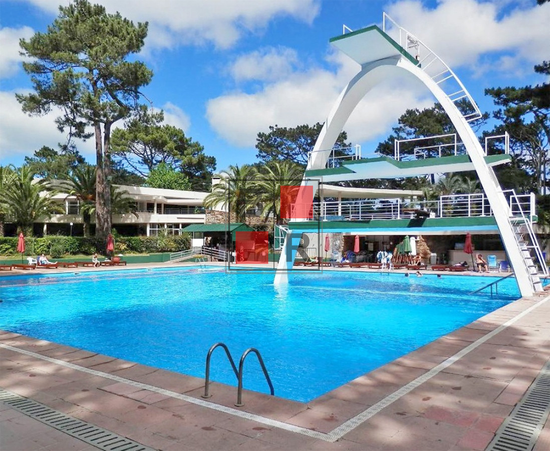 Apartamento ID.1063 - Venta Apartamento en Punta del Este Complejo Arcobaleno