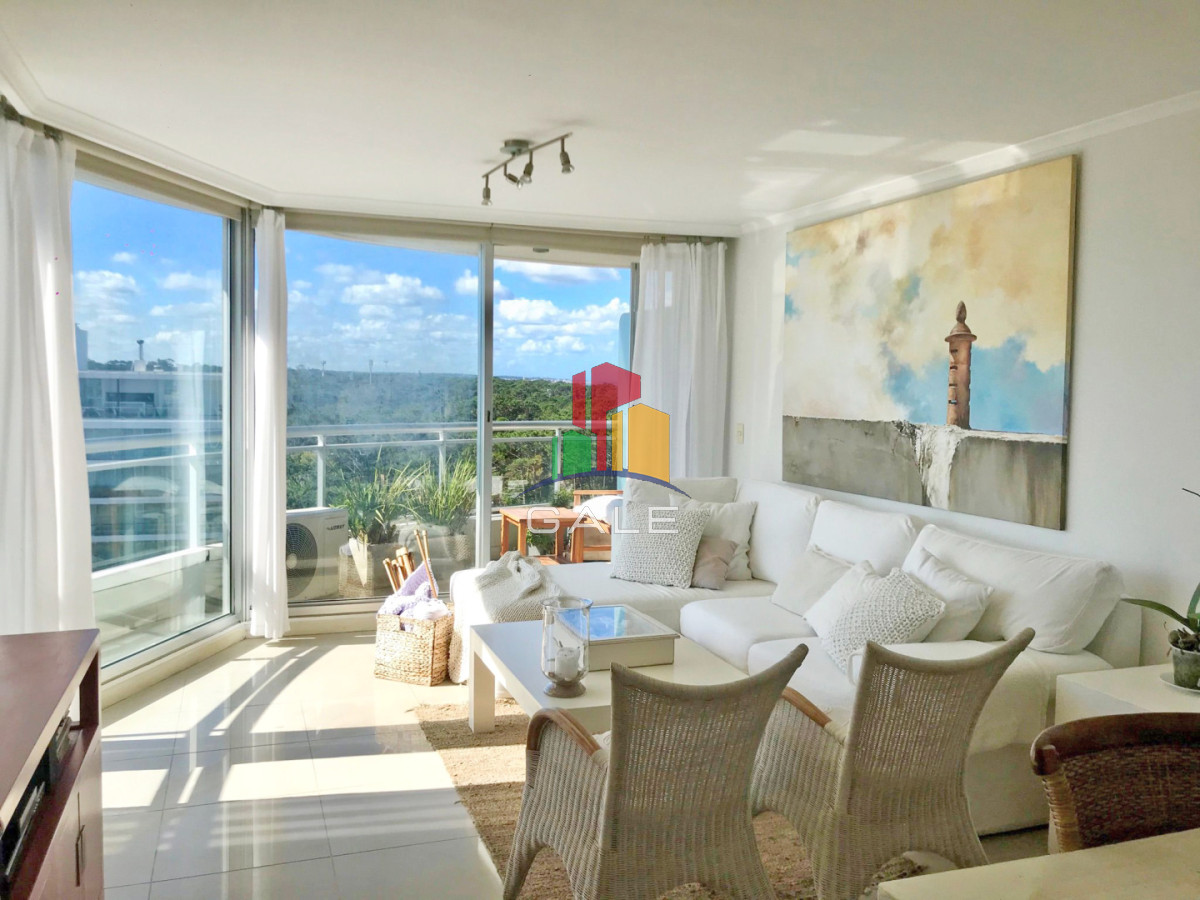 Venta Apartamento en Punta del Este Ocean Drive I en Brava 3 Dormitorios en Suite - GAL4232A