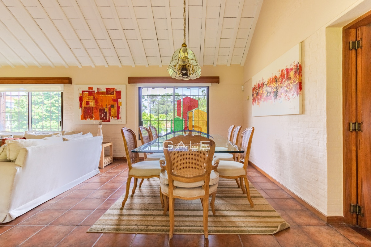 Casa ID.2216 - Venta Casa en Punta del Este Mansa