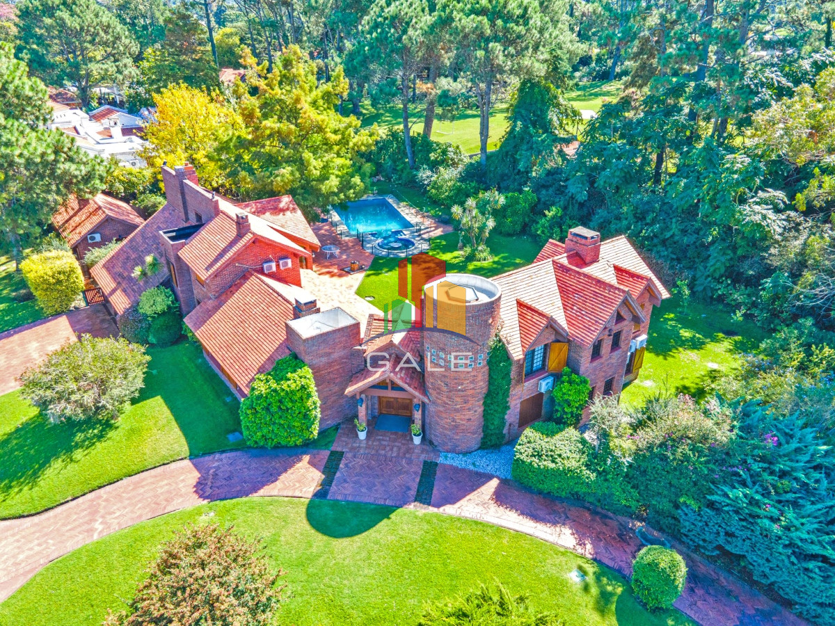 Casa ID.2216 - Venta Casa en Punta del Este Mansa