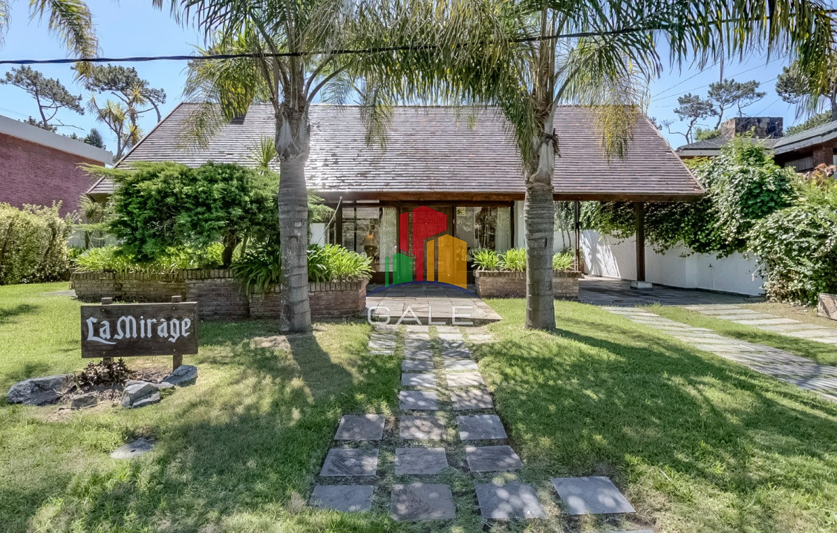 Casa ID.3746 - Venta casa playa  Mansa 