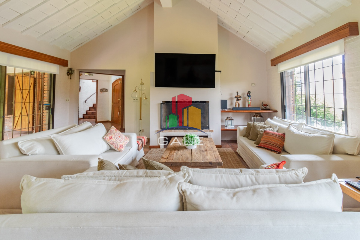 Casa ID.2216 - Venta Casa en Punta del Este Mansa