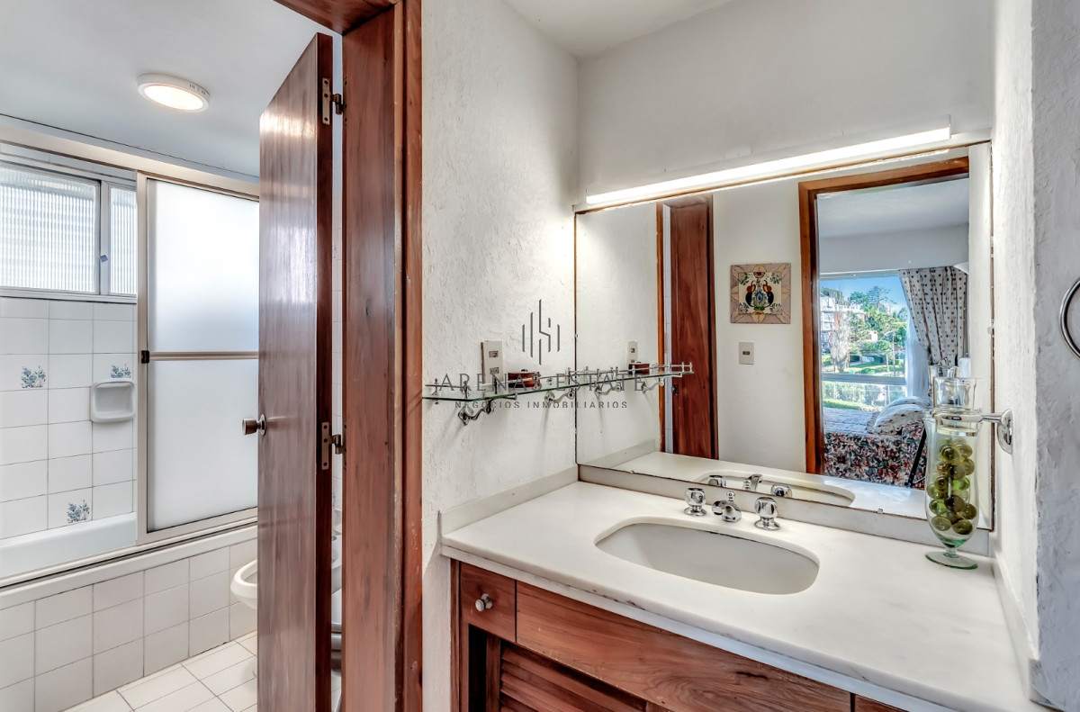 Apartamento ID.3092 - Venta Apartamento en Punta del Este Torre Fragata en Mansa