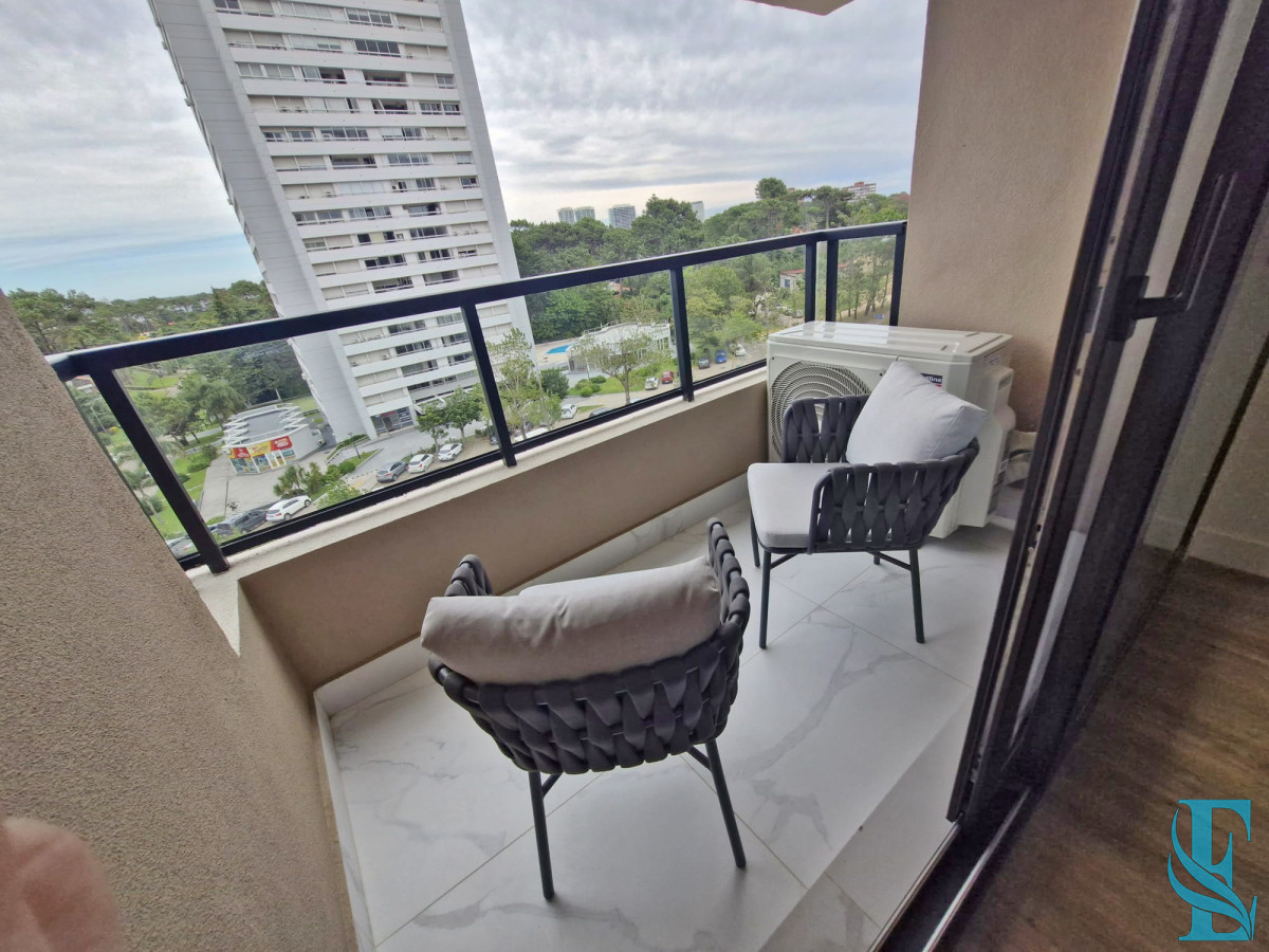 Apartamento ID.807 - Venta Apartamento en Punta del Este Sea Garden Zona Roosevelt