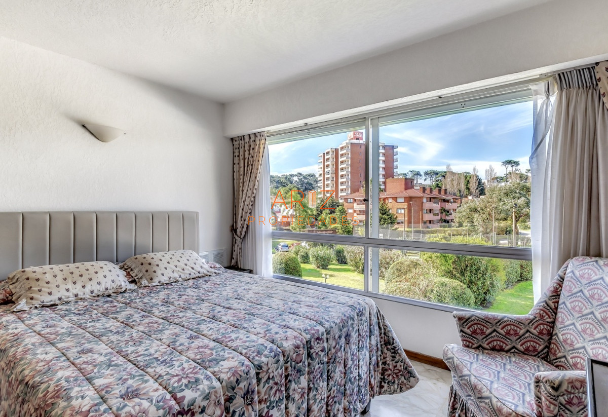 Apartamento ID.2125 - Venta Apartamento en Punta del Este Torre Fragata en Mansa 3 DORMITORIOS 2 BAÑOS