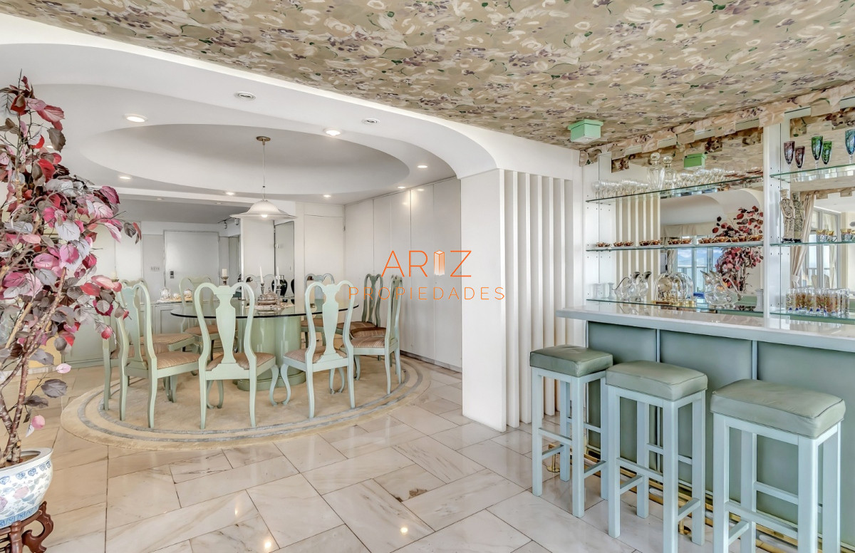 Apartamento ID.2196 - Venta Apartamento en Punta del Este Golden Gate 1ra Línea de Mansa