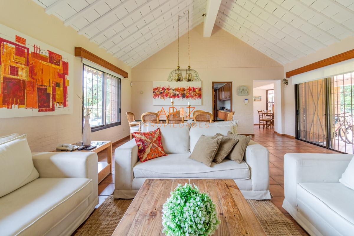Casa ID.2184 - Venta Casa en Punta del Este Mansa