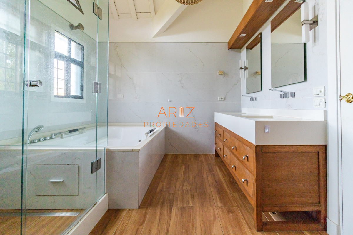 Casa ID.2184 - Venta Casa en Punta del Este Mansa