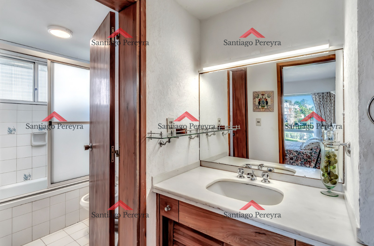 Apartamento ID.15987 - Venta Apartamento en Punta del Este Torre Fragata en Mansa