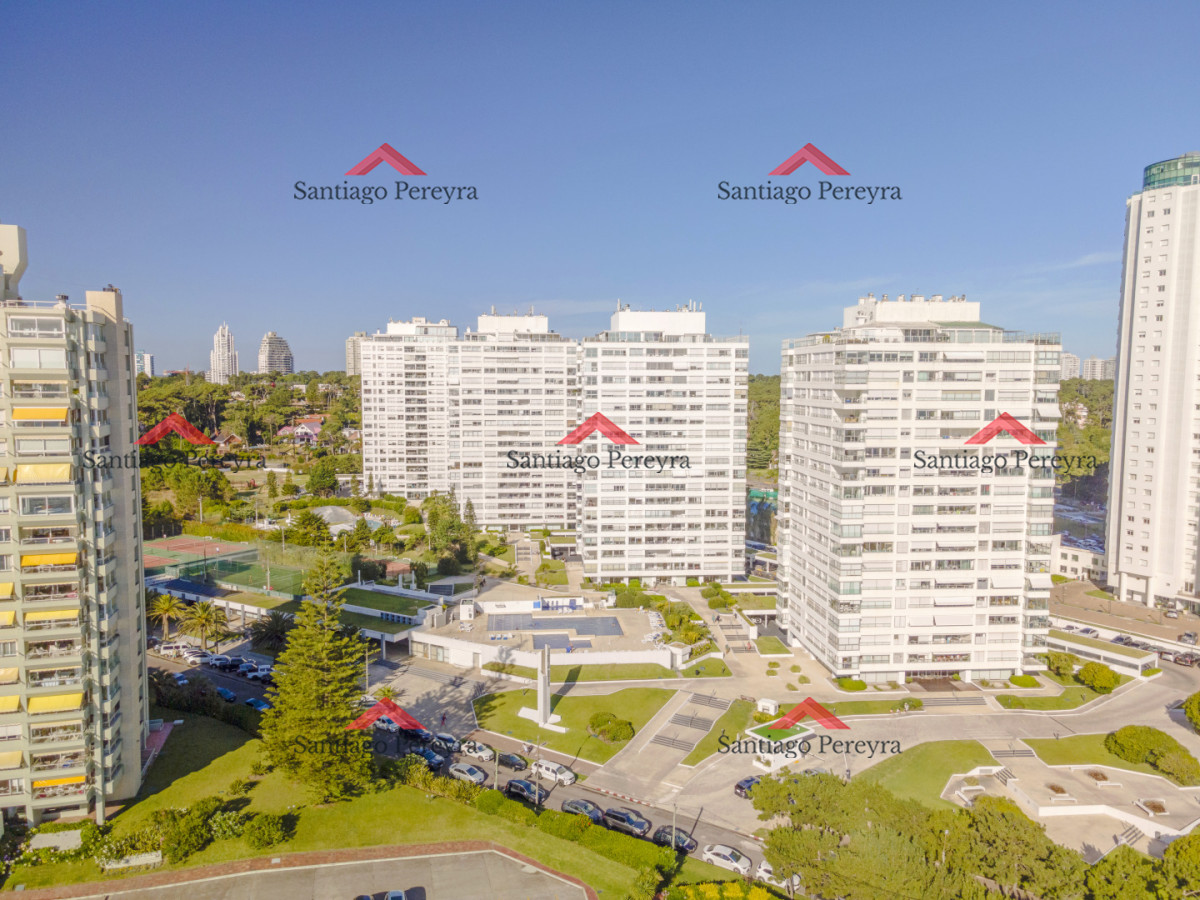Apartamento ID.17098 - Apartamento en Punta del Este Mansa Torre Jefferson en Complejo Lincoln Center 1ra Línea de Mansa Excelentes Amenities