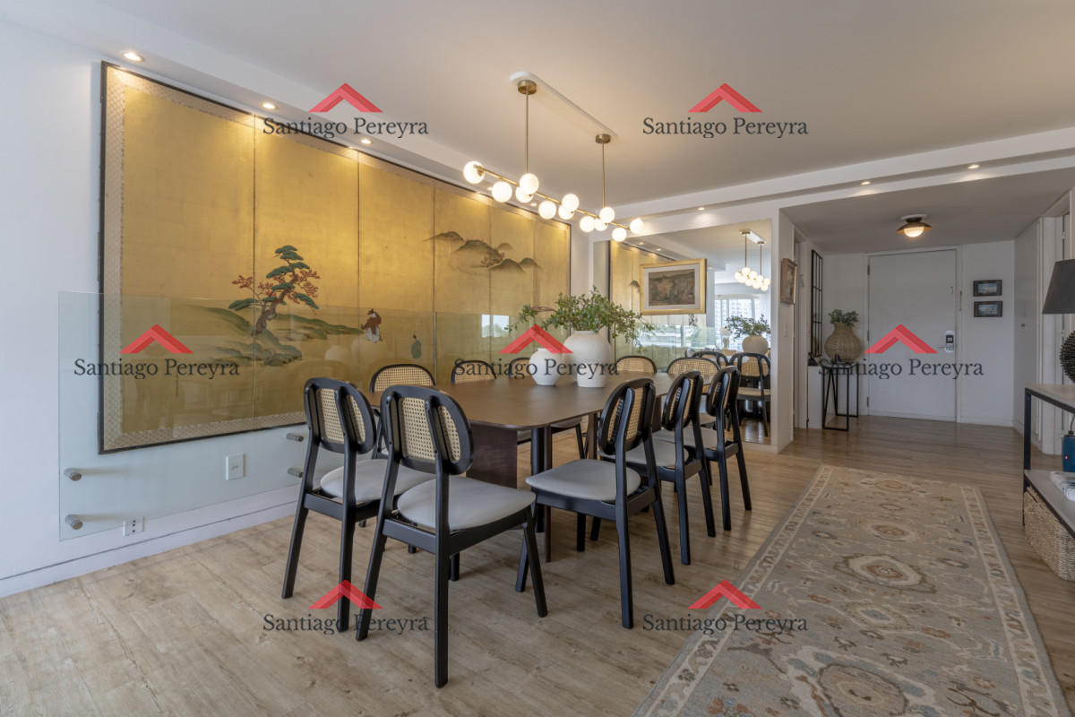 Apartamento ID.17089 - Apartamento en Punta del Este Tiburón I en 1ra Línea de Brava Totalmente Reciclado