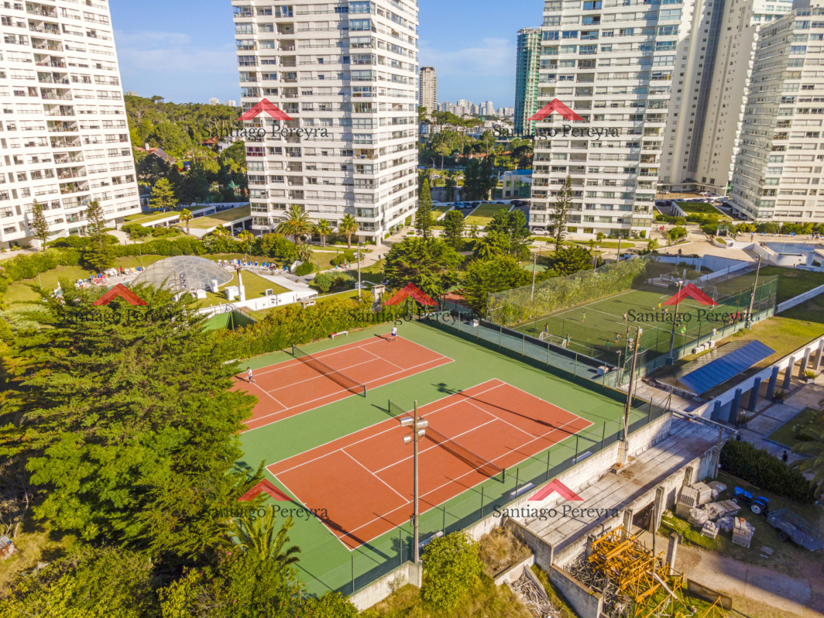 Apartamento ID.17098 - Apartamento en Punta del Este Mansa Torre Jefferson en Complejo Lincoln Center 1ra Línea de Mansa Excelentes Amenities