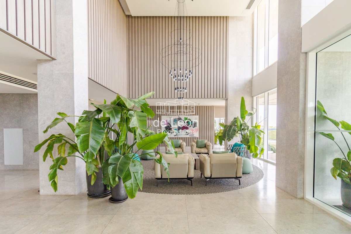 Apartamento ID.15104 - Venta Apartamento en Punta del Este Le Parc III 1ra Línea Playa Brava