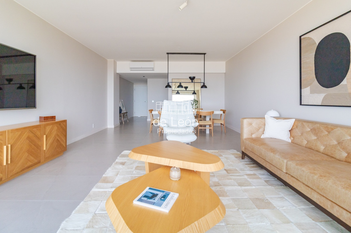 Apartamento ID.15104 - Venta Apartamento en Punta del Este Le Parc III 1ra Línea Playa Brava