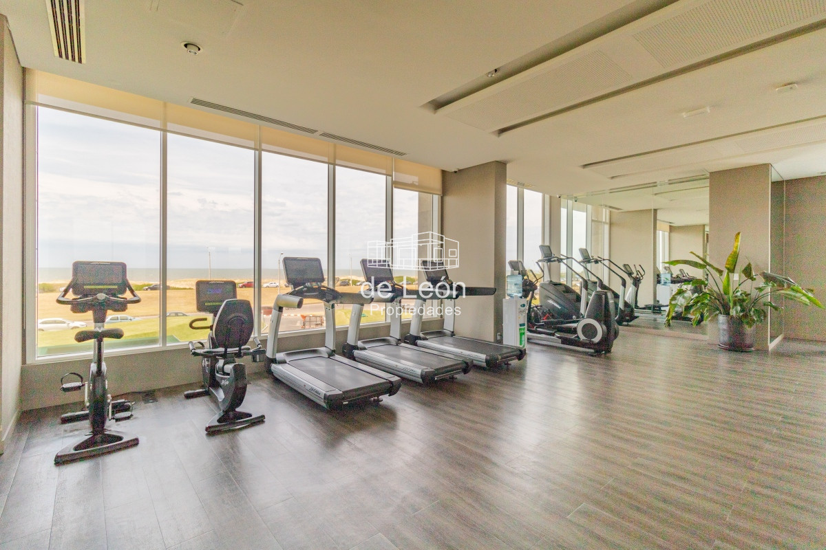 Apartamento ID.15104 - Venta Apartamento en Punta del Este Le Parc III 1ra Línea Playa Brava