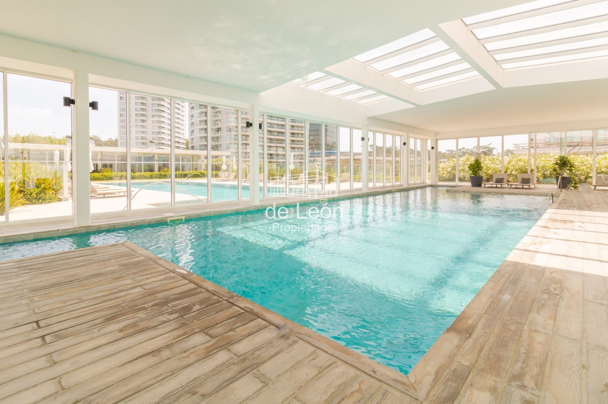 Apartamento ID.15104 - Venta Apartamento en Punta del Este Le Parc III 1ra Línea Playa Brava