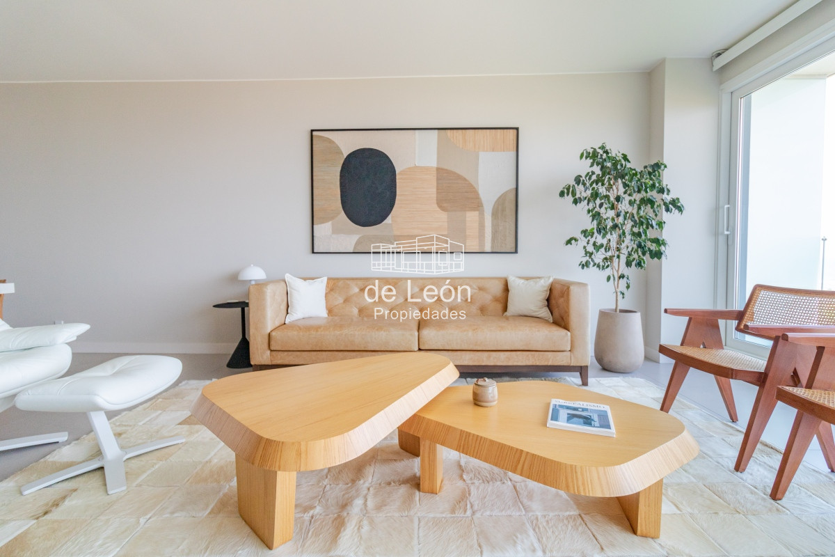 Apartamento ID.15104 - Venta Apartamento en Punta del Este Le Parc III 1ra Línea Playa Brava