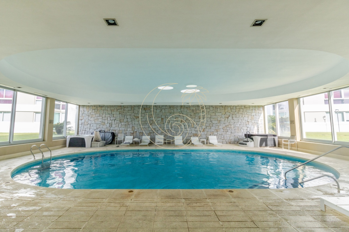 Apartamento ID.21092567 - Venta Apartamento en Punta del Este Le Parc II 1ra Línea Playa Brava