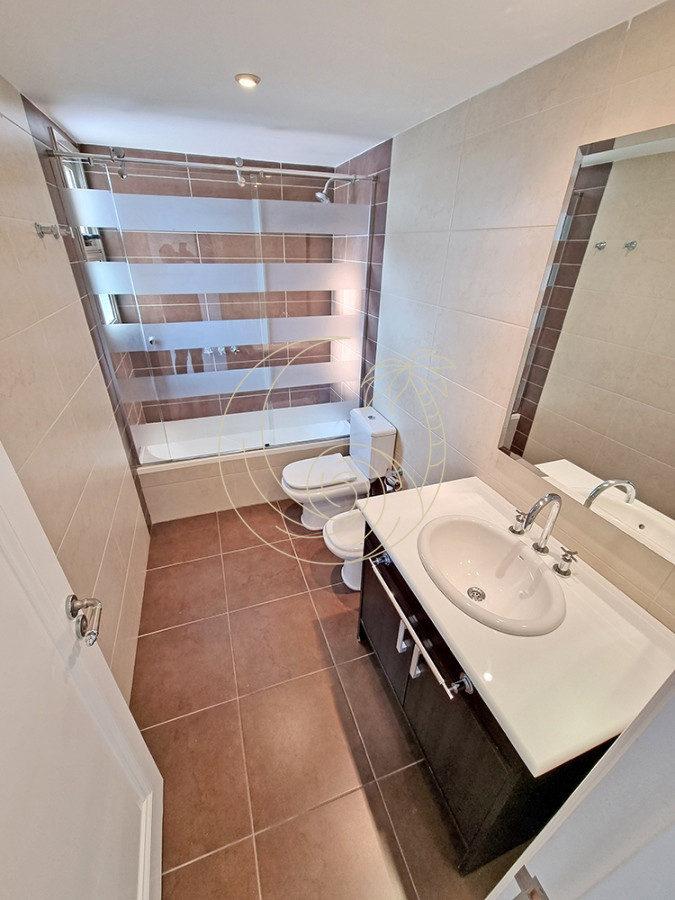 Apartamento ID.21092562 - Venta Apartamento en Punta del Este Imperiale 1ra Línea Playa Brava