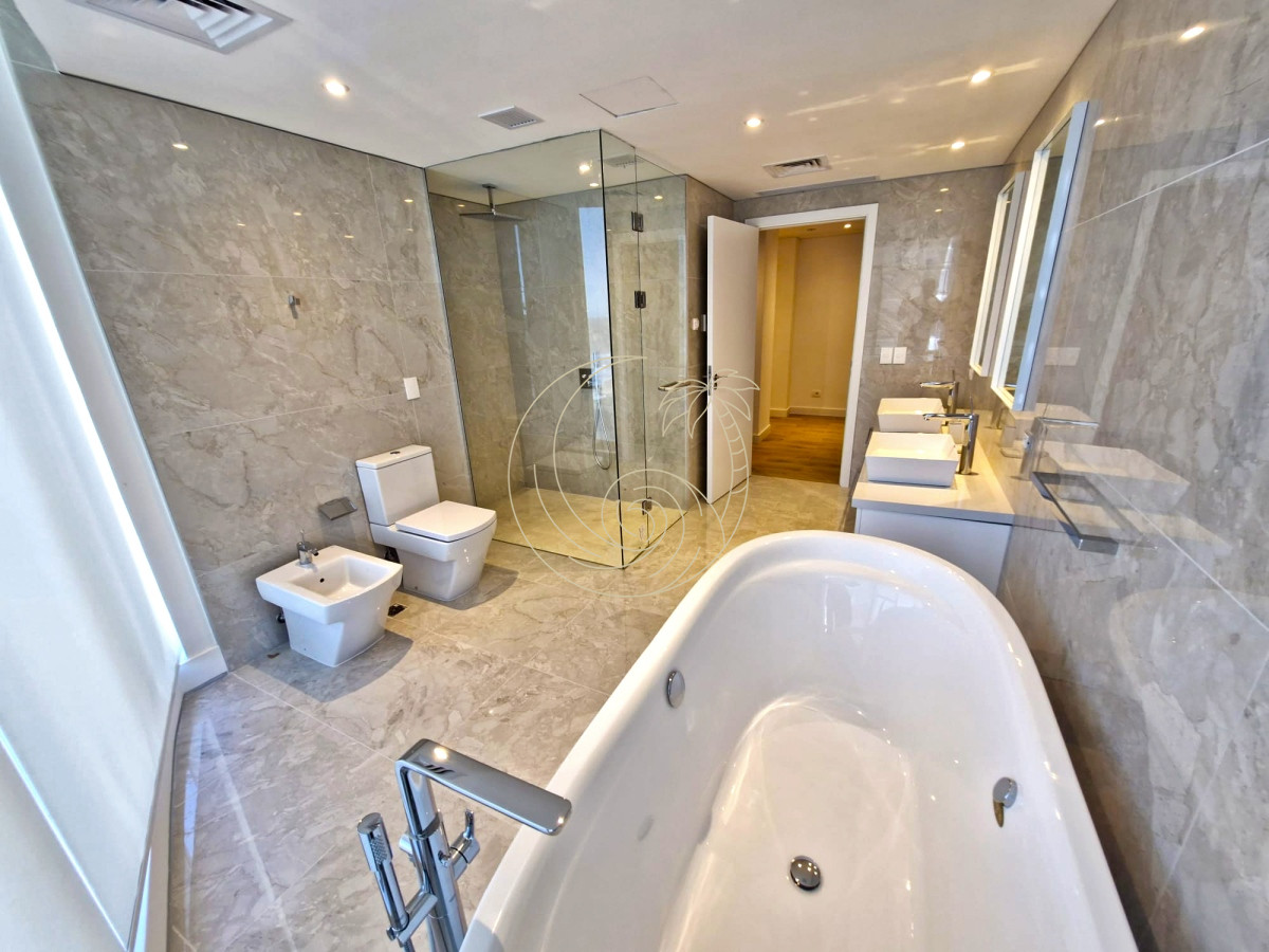 Apartamento ID.21092553 - Venta Apartamento en Punta del Este Trump Tower Playa Brava