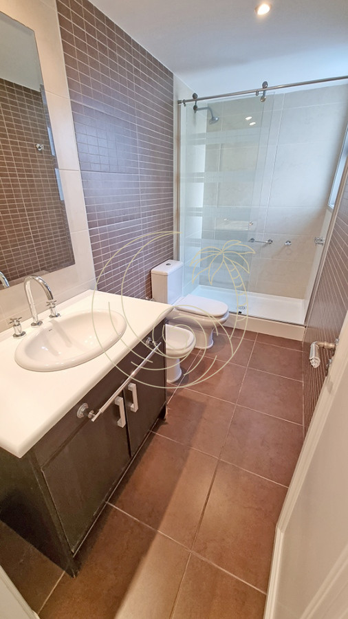 Apartamento ID.21092562 - Venta Apartamento en Punta del Este Imperiale 1ra Línea Playa Brava