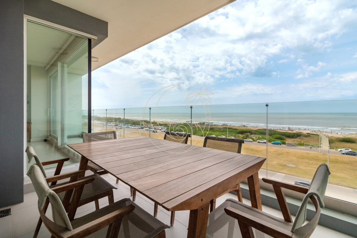 Apartamento ID.21092565 - Venta Apartamento en Punta del Este Le Parc III 1ra Línea Playa Brava