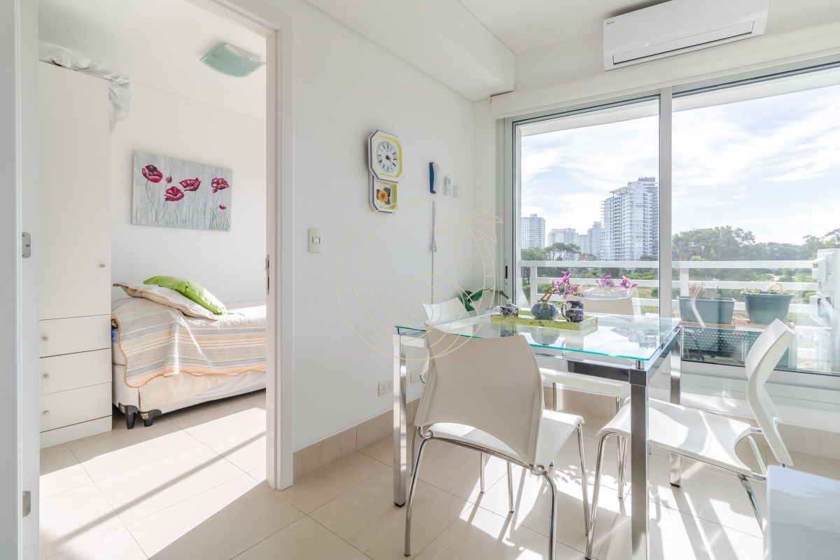 Apartamento ID.21092567 - Venta Apartamento en Punta del Este Le Parc II 1ra Línea Playa Brava