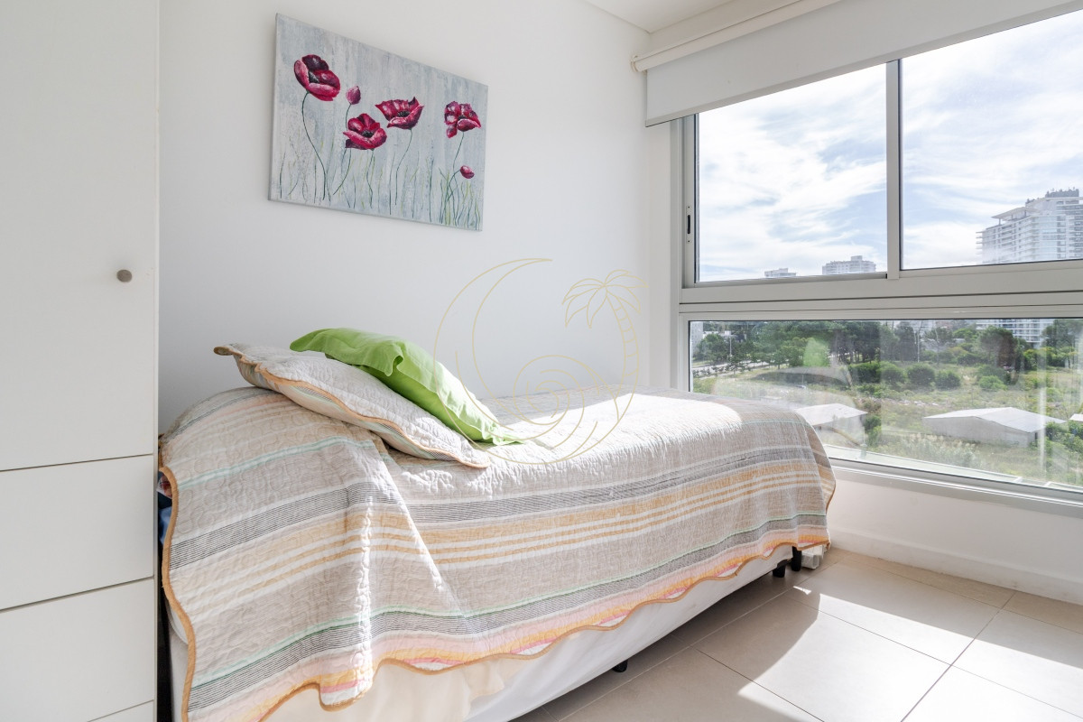 Apartamento ID.21092567 - Venta Apartamento en Punta del Este Le Parc II 1ra Línea Playa Brava