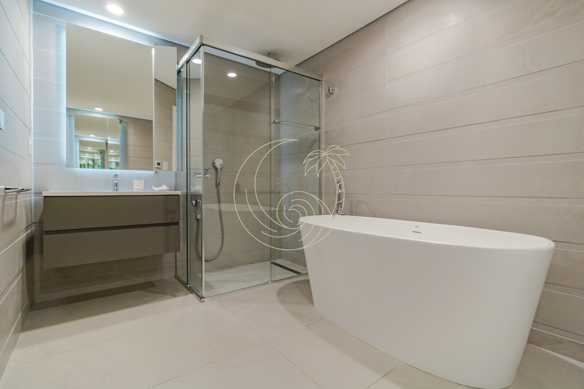 Apartamento ID.21092565 - Venta Apartamento en Punta del Este Le Parc III 1ra Línea Playa Brava