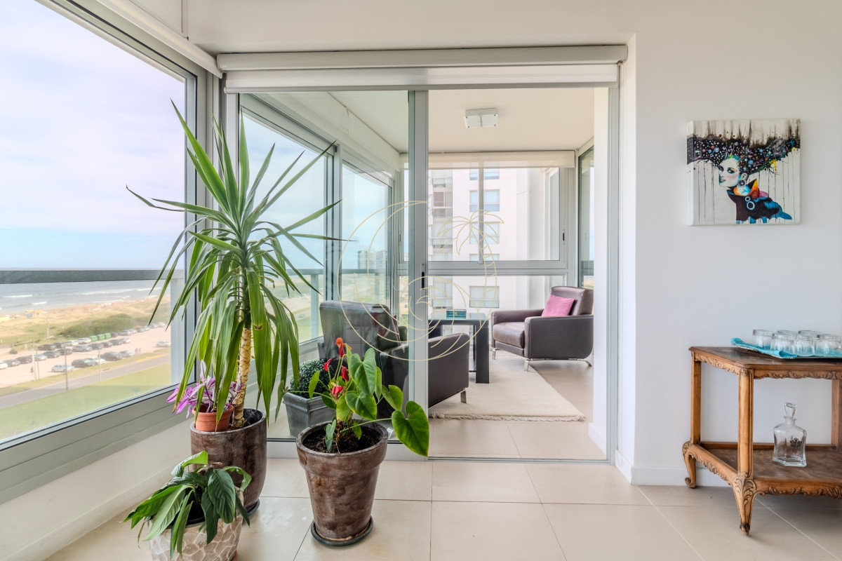 Apartamento ID.21092567 - Venta Apartamento en Punta del Este Le Parc II 1ra Línea Playa Brava