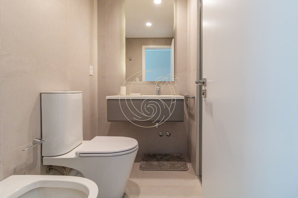 Apartamento ID.21092565 - Venta Apartamento en Punta del Este Le Parc III 1ra Línea Playa Brava