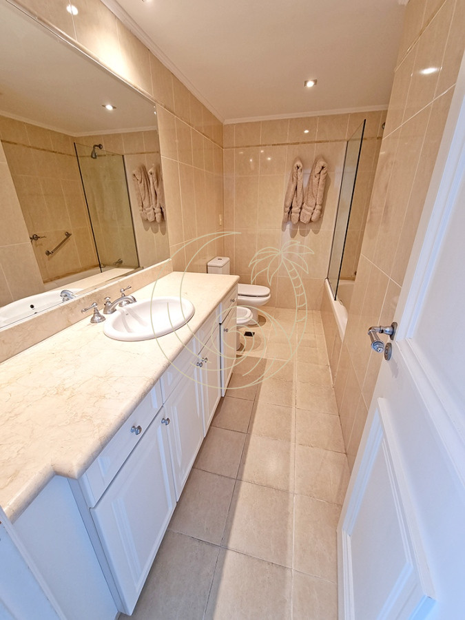 Apartamento ID.21092563 - Venta Apartamento en Punta del Este Millenium 1ra Línea Playa Mansa