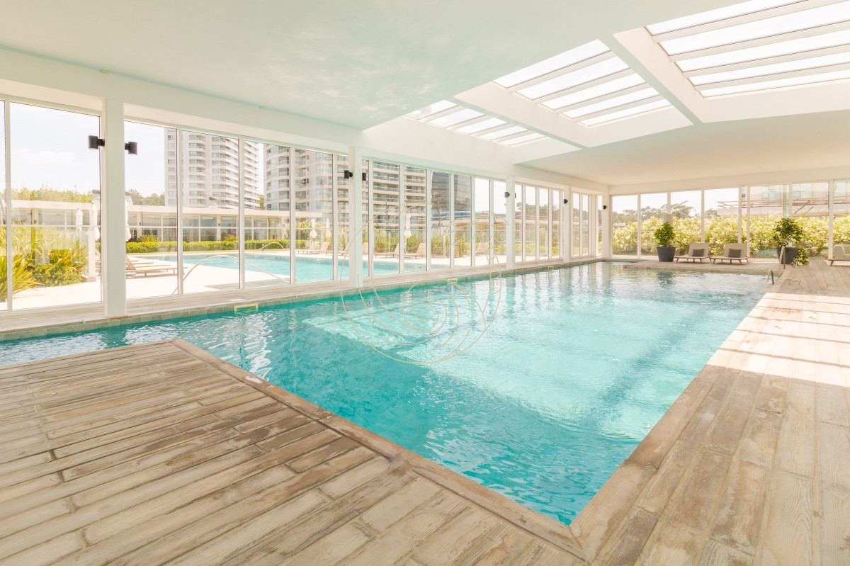 Apartamento ID.21092565 - Venta Apartamento en Punta del Este Le Parc III 1ra Línea Playa Brava