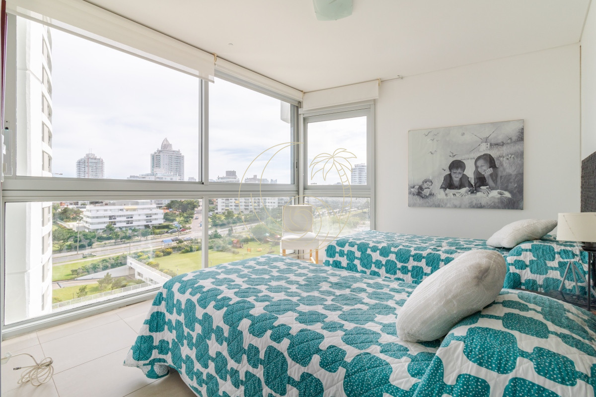 Apartamento ID.21092567 - Venta Apartamento en Punta del Este Le Parc II 1ra Línea Playa Brava