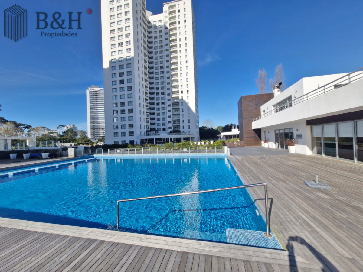 Apartamento ID.6371 - Venta Apartamento en Punta del Este Ocean Drive I en Roosevelt Brava 3 Dormitorios en Suite