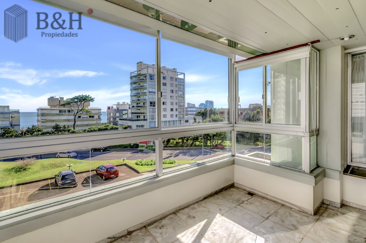 Apartamento ID.4974 - Venta Apartamento en Punta del Este Torre Fragata en Mansa