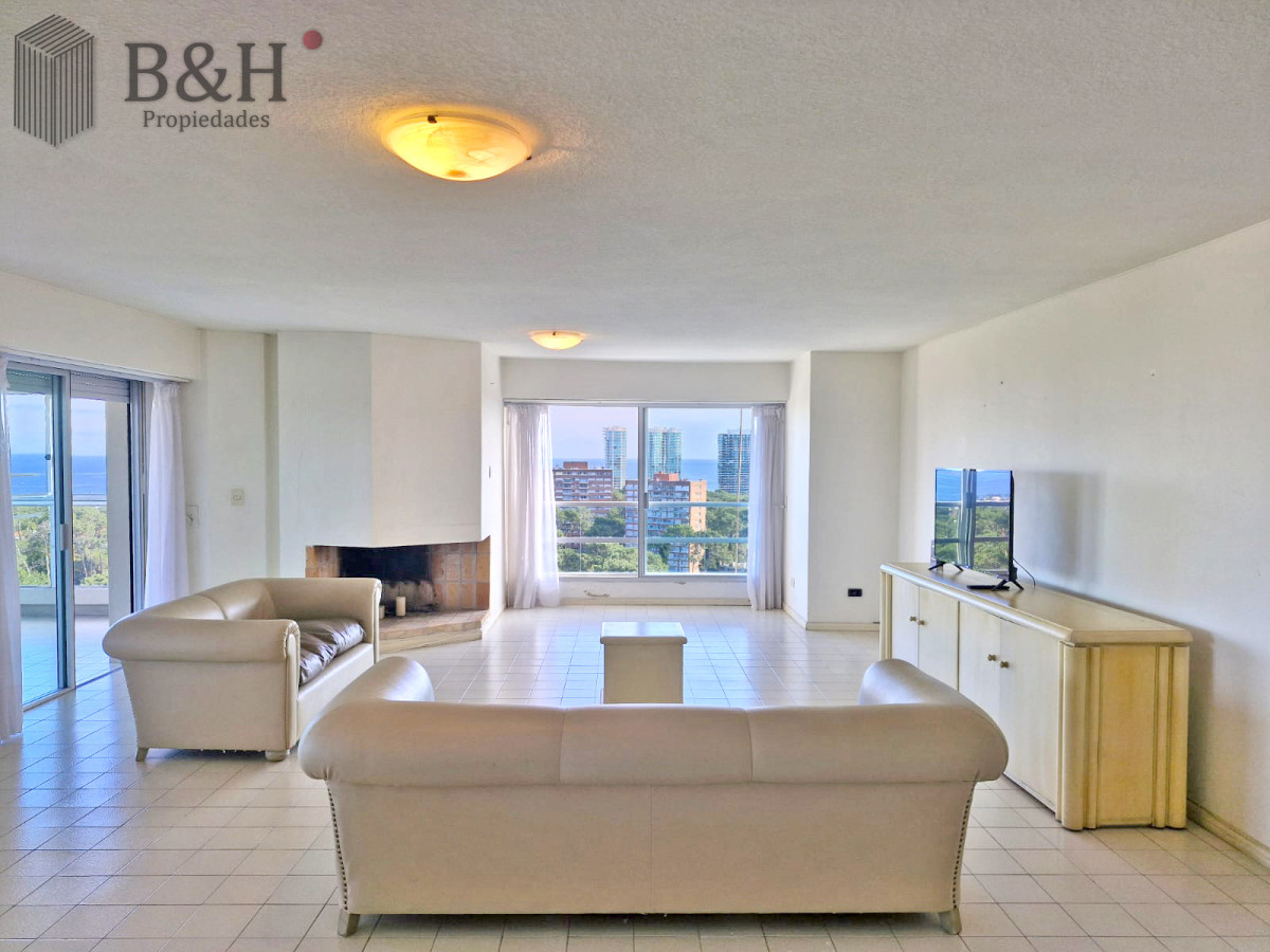 Apartamento ID.6429 - Venta Apartamento en Punta del Este Parquemar Bosque Semipiso en Zona Roosevelt