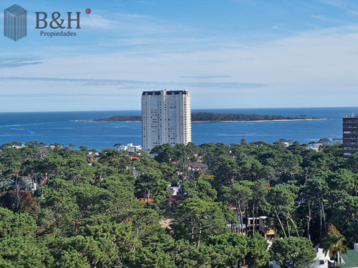 Apartamento ID.6429 - Venta Apartamento en Punta del Este Parquemar Bosque Semipiso en Zona Roosevelt