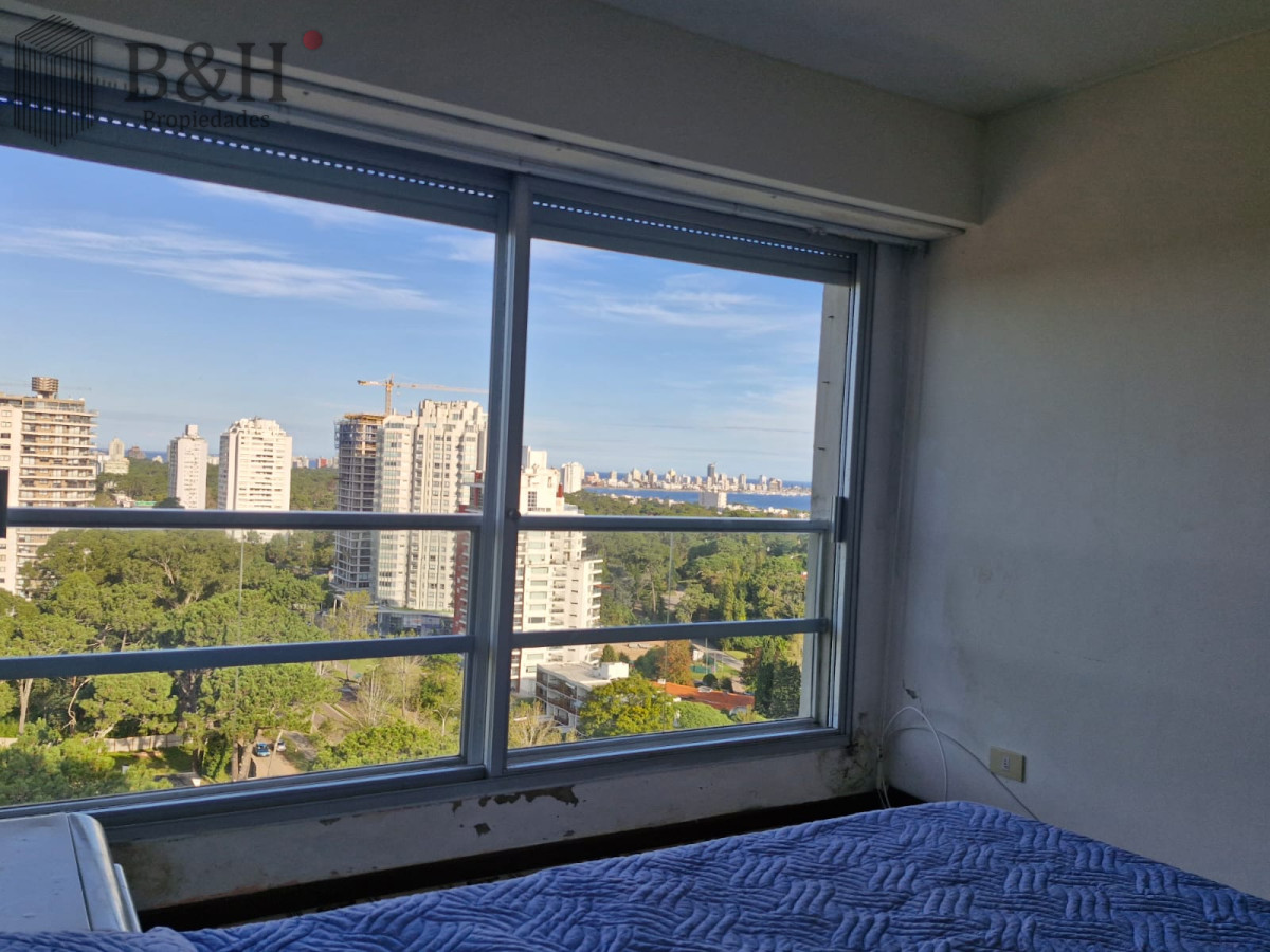 Apartamento ID.6429 - Venta Apartamento en Punta del Este Parquemar Bosque Semipiso en Zona Roosevelt