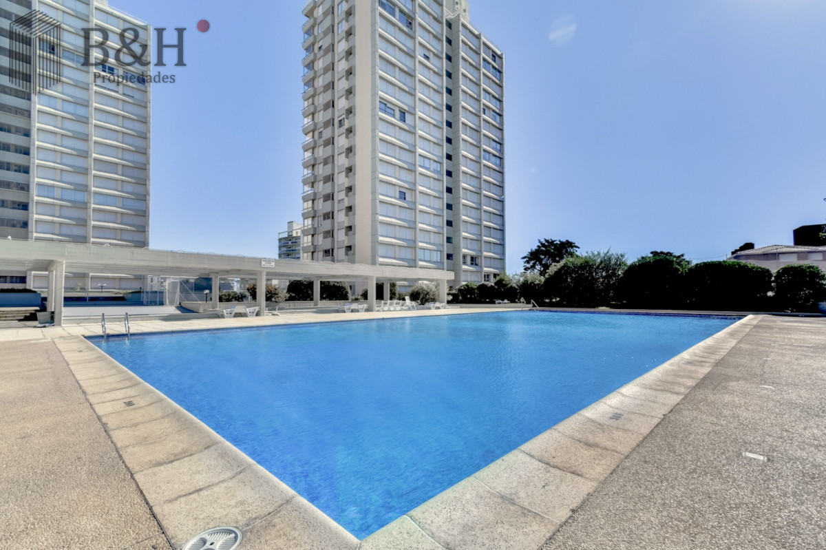 Apartamento ID.4974 - Venta Apartamento en Punta del Este Torre Fragata en Mansa