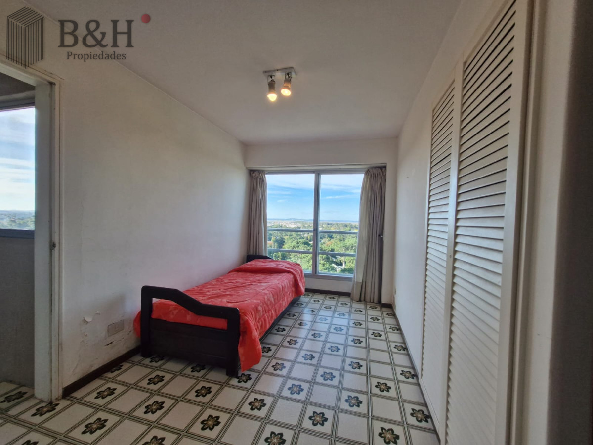 Apartamento ID.6429 - Venta Apartamento en Punta del Este Parquemar Bosque Semipiso en Zona Roosevelt