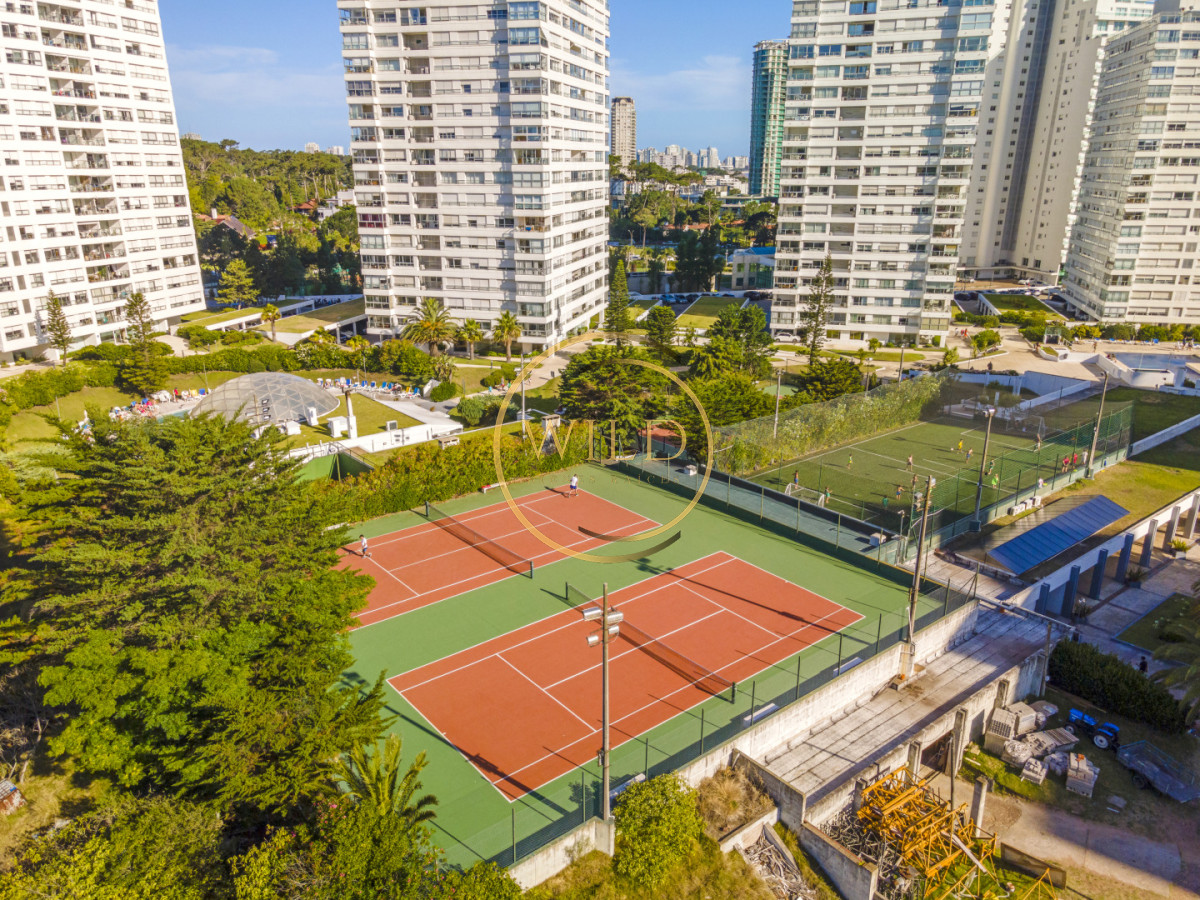 Apartamento ID.5614 - Apartamento en Punta del Este Mansa Torre Jefferson en Complejo Lincoln Center 1ra Línea de Mansa Excelentes Amenities
