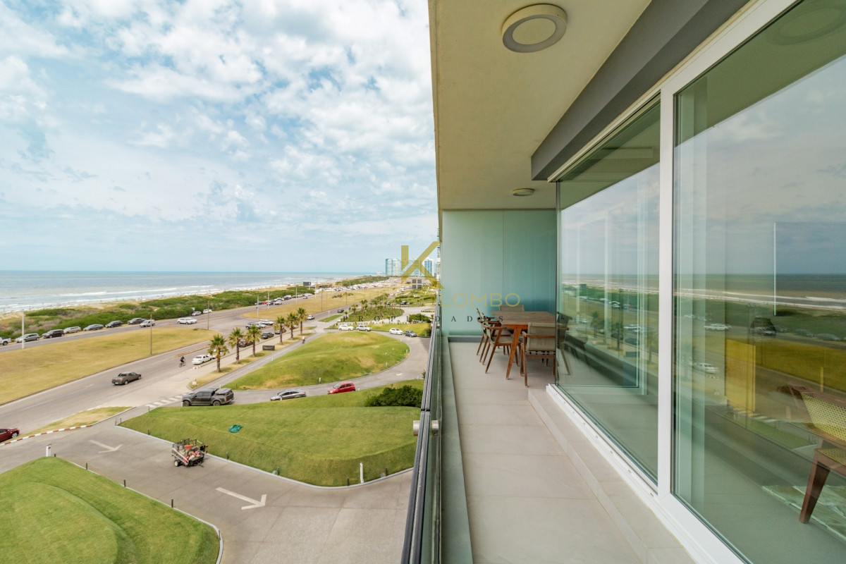 Apartamento ID.21095025 - Venta Apartamento en Punta del Este Le Parc III 1ra Línea Playa Brava