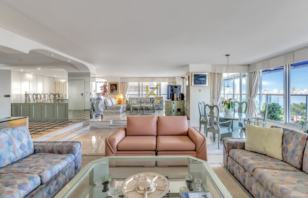 Apartamento ID.21095017 - Venta Apartamento en Punta del Este Golden Gate 1ra Línea de Mansa