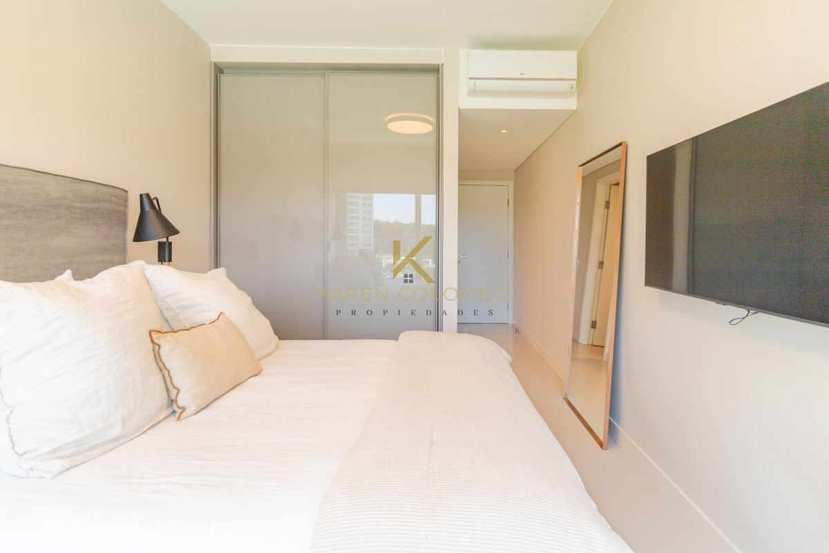 Apartamento ID.21095025 - Venta Apartamento en Punta del Este Le Parc III 1ra Línea Playa Brava