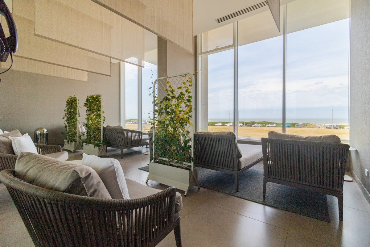 Apartamento ID.21095025 - Venta Apartamento en Punta del Este Le Parc III 1ra Línea Playa Brava