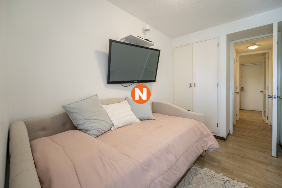 Apartamento Ref.224804 - Apartamento en Punta del Este Tiburón I en 1ra Línea de Brava Totalmente Reciclado